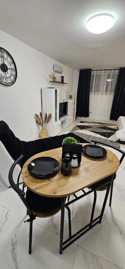 Apartamento Rarina House Braşov Exterior foto